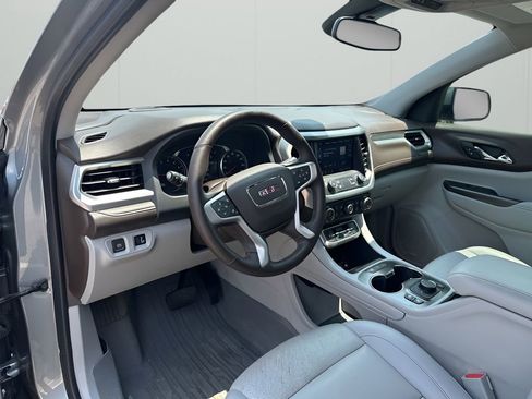 Used 2023 GMC Acadia SLT w/ Preferred Package image 27