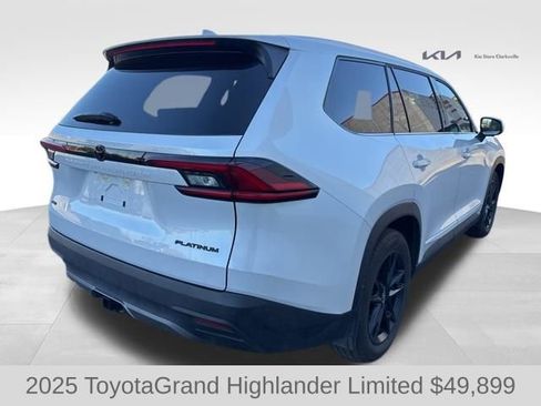Used 2025 Toyota Grand Highlander AWD image 8
