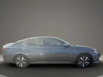 Used 2021 Nissan Altima 2.5 SL