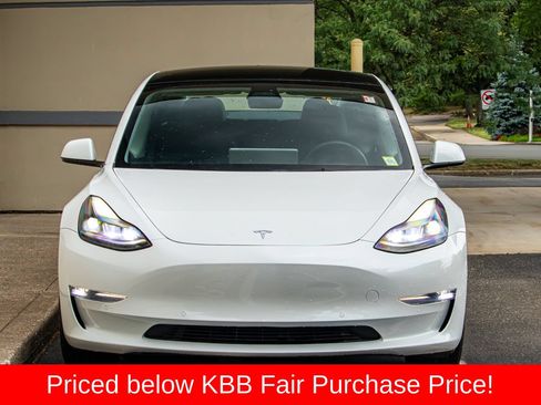 Used 2022 Tesla Model 3 Long Range AWD/4WD image 2