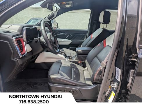 Used 2023 GMC Canyon AT4X AWD/4WD image 8