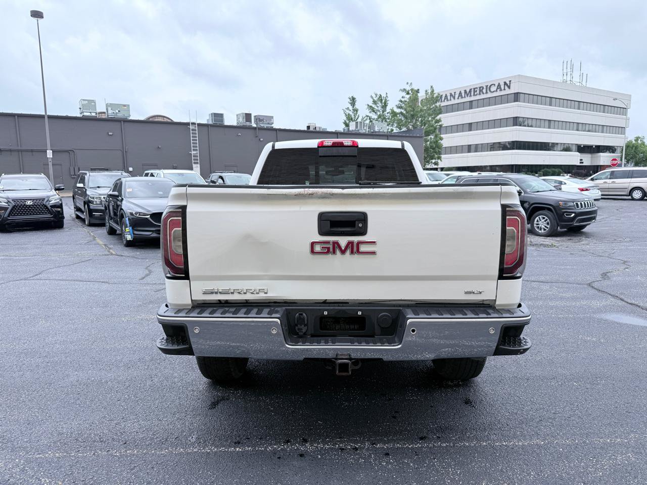 Used 2018 GMC Sierra 1500 SLT w/ SLT Premium Package AWD/4WD image 4