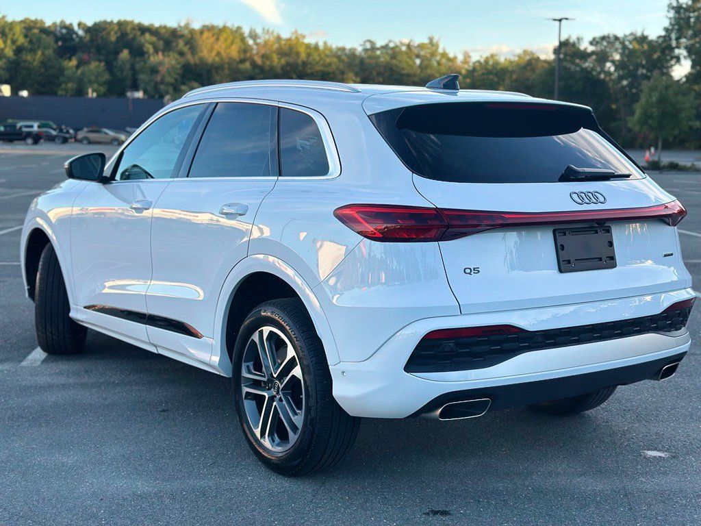 Used 2025 Audi Q5 Premium w/ Convenience Package AWD/4WD image 4
