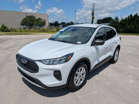 Certified 2025 Ford Escape Active FWD image 5