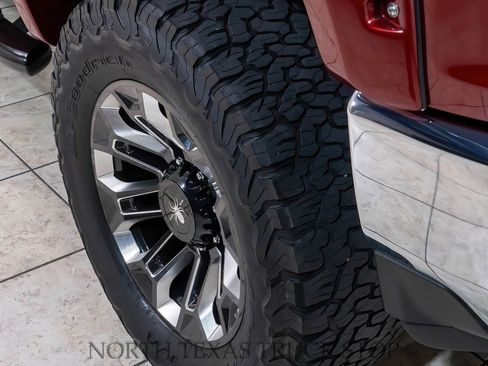 Used 2020 Chevrolet Silverado 2500 LTZ w/ LTZ Premium Package image 42