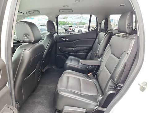 Used 2019 GMC Acadia SLT AWD/4WD image 9