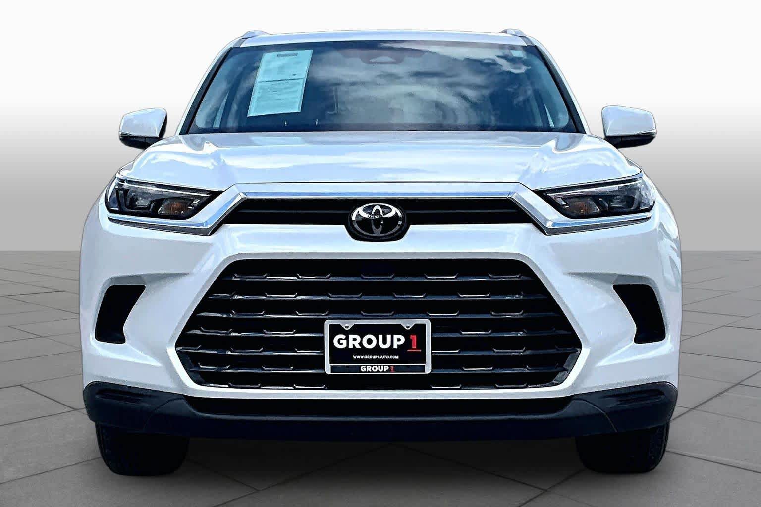 Used 2024 Toyota Grand Highlander AWD image 4