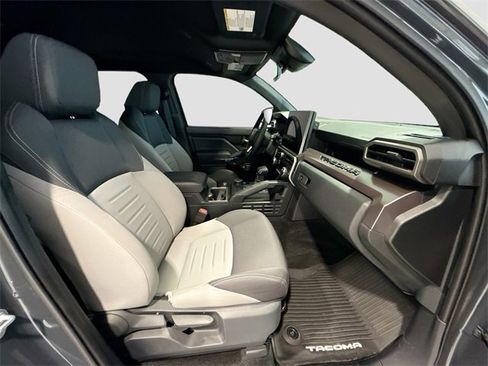 Certified 2024 Toyota Tacoma TRD Sport image 21