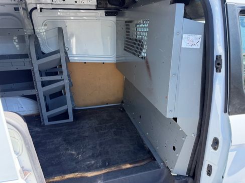 Used 2018 Ford Transit Connect XLT FWD image 10
