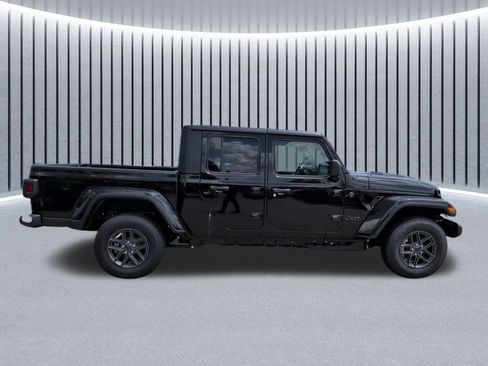 New 2026 Jeep Gladiator Sport AWD/4WD image 6