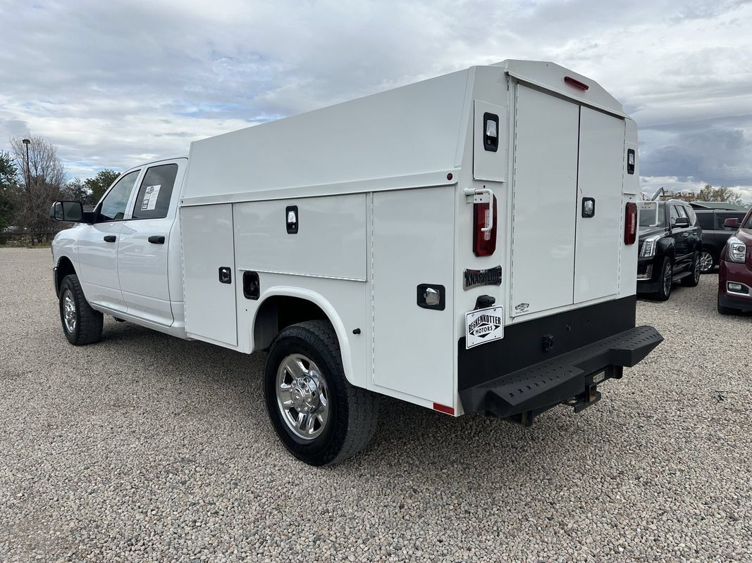 Used 2022 RAM 3500 Tradesman w/ Chrome Appearance Group AWD/4WD image 7