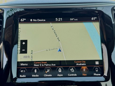 Used 2019 Jeep Cherokee Limited w/ Technology Group FWD image 38