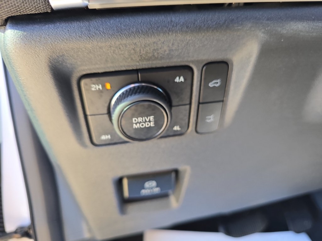 Used 2025 Ford Expedition King Ranch AWD/4WD image 13