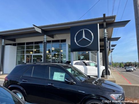 Used 2024 Mercedes-Benz S 580 4MATIC Sedan image 25