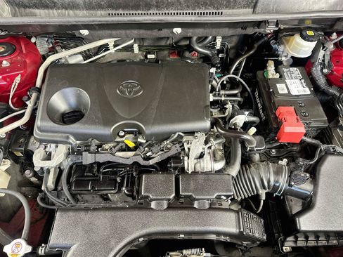 Used 2019 Toyota RAV4 XLE w/ Convenience Package FWD image 34