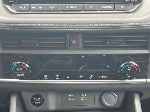 New 2026 Nissan Rogue SV AWD/4WD image 25