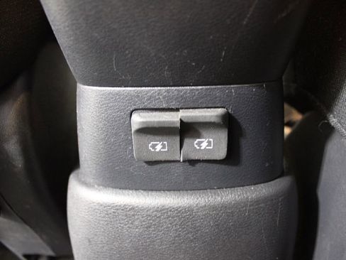 Used 2023 Nissan Kicks S FWD image 22