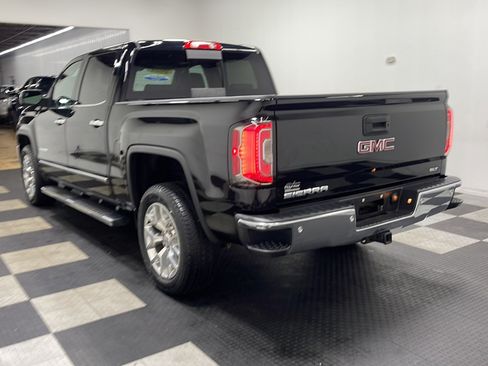 Used 2018 GMC Sierra 1500 SLT w/ SLT Premium Package AWD/4WD image 15