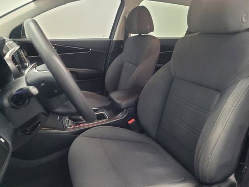 Used 2020 Kia Sorento FWD V6 image 17