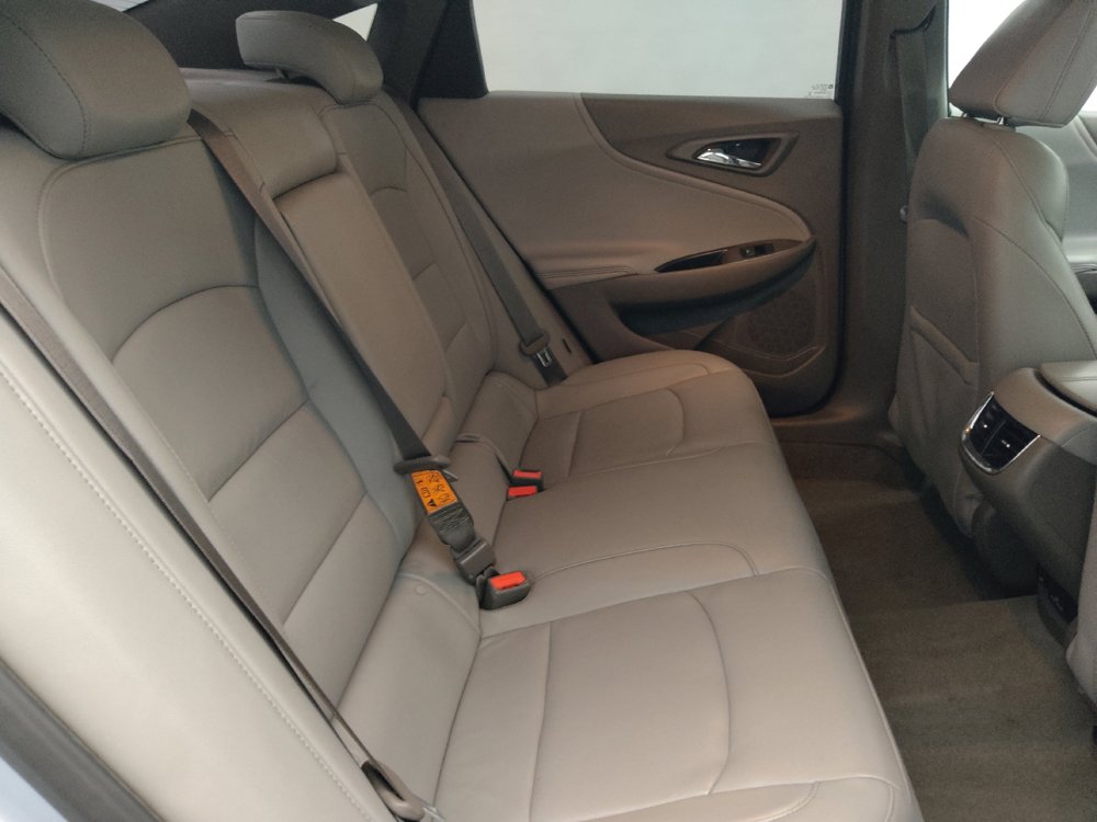Used 2017 Chevrolet Malibu LT w/ Leather Package FWD image 19