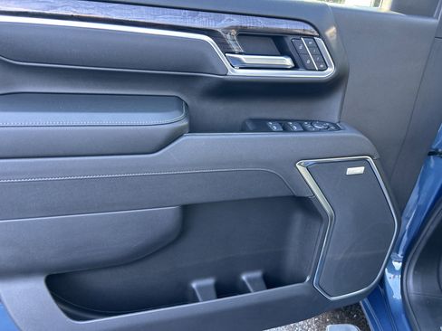 Used 2025 Chevrolet Silverado 2500 LTZ w/ Trail Boss Package image 15