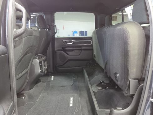 Used 2019 RAM 1500 Big Horn AWD/4WD image 38