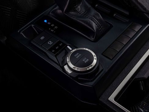 Used 2025 Toyota Tacoma SR5 image 26