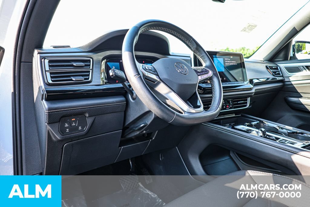 Used 2025 Volkswagen Atlas Cross Sport SE FWD image 27