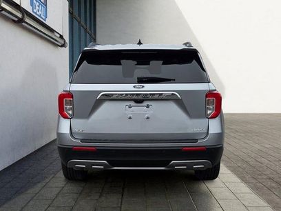 Certified 2023 Ford Explorer XLT w/ Equipment Group 202A