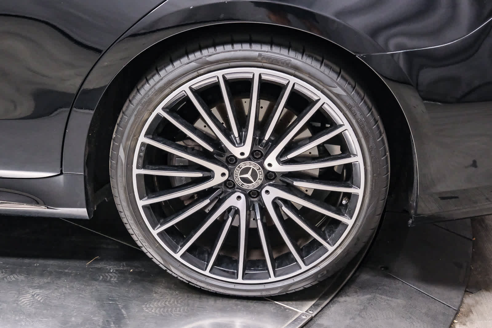Certified 2023 Mercedes-Benz S 580 4MATIC Sedan image 9