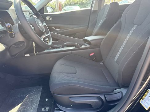 New 2026 Hyundai Elantra SE FWD image 10