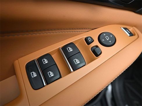 New 2026 BMW X5 xDrive50e w/ Premium Package image 13