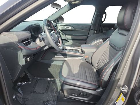Certified 2025 Ford Explorer ST-Line AWD/4WD image 10