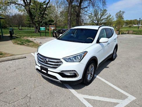 Used 2017 Hyundai Santa Fe Sport image 1