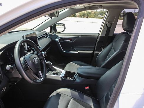 Used 2023 Toyota RAV4 XLE Premium AWD/4WD image 18