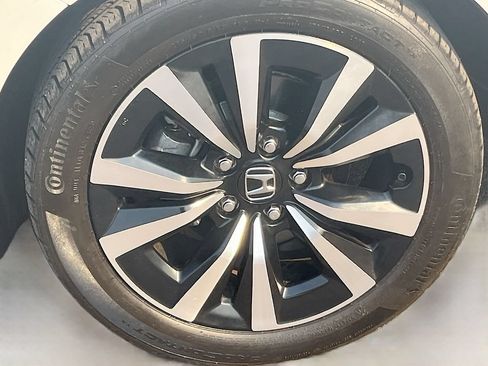 Used 2023 Honda Civic EX-L image 29