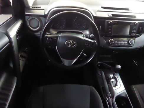Used 2016 Toyota RAV4 XLE AWD/4WD image 10