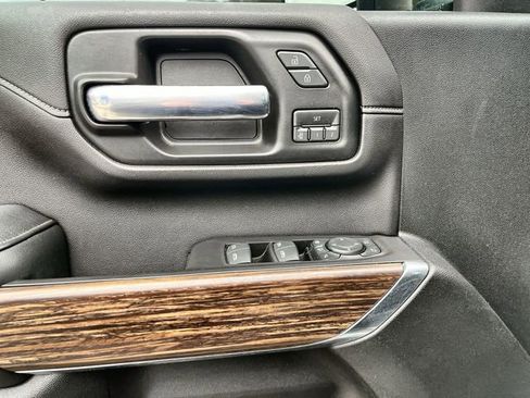 Used 2020 Chevrolet Silverado 2500 High Country w/ Technology Package image 17