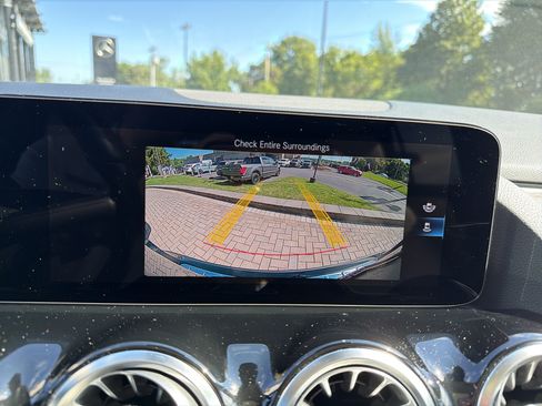 Used 2023 Mercedes-Benz GLA 250 4MATIC image 20