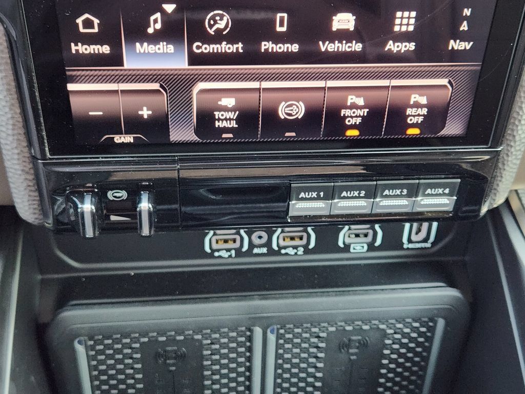 New 2027 RAM 2500 Limited AWD/4WD image 17