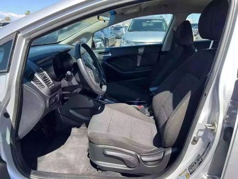 Used 2017 Kia Forte LX FWD image 13