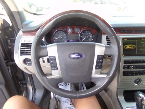 Used 2010 Ford Flex Limited FWD image 50
