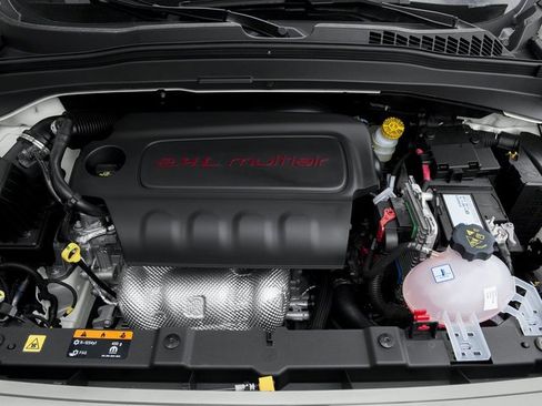 Used 2016 Jeep Renegade Limited image 16