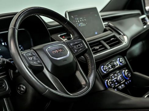Used 2022 GMC Yukon XL AT4 AWD/4WD image 17