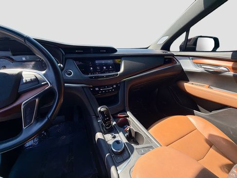 Used 2021 Cadillac XT5 Premium Luxury image 27
