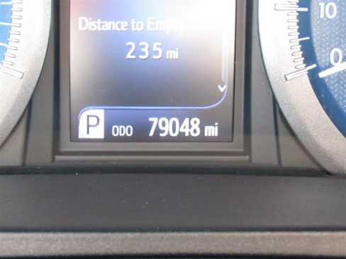 Used 2017 Toyota Sienna XLE Premium image 19