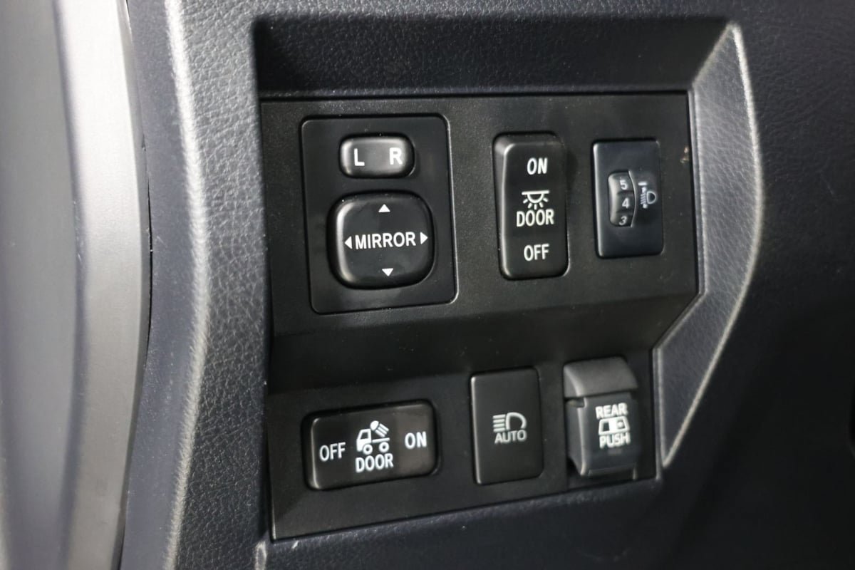 Used 2020 Toyota Tundra Limited AWD/4WD image 24