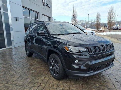 New 2026 Jeep Compass Latitude AWD/4WD image 4