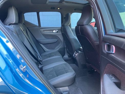 Used 2023 Volvo XC40 Recharge Ultimate w/ Protection Package Premier AWD/4WD image 10