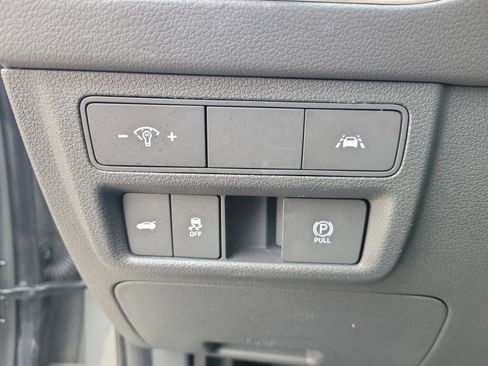 Used 2023 Hyundai Sonata Limited w/ Preferred Accessory Package image 22